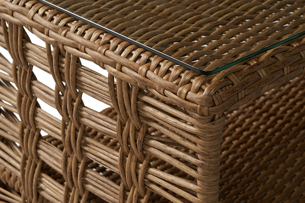 Magnolia 43" Rectangular Cocktail Table