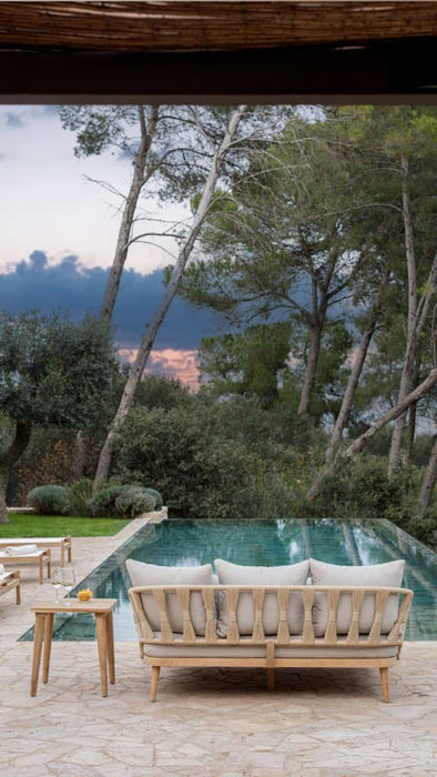 Skyline Design Krabi Daybed with Sunbrella Cushion