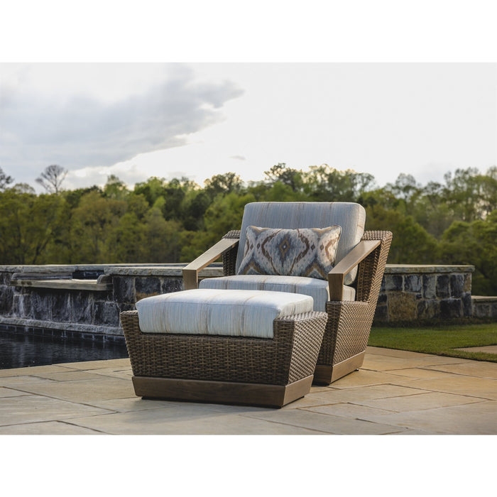 Lloyd Flanders Charisma Ottoman in Brindle Finish