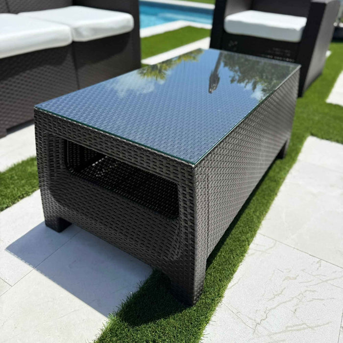 Plastique Coffee Table