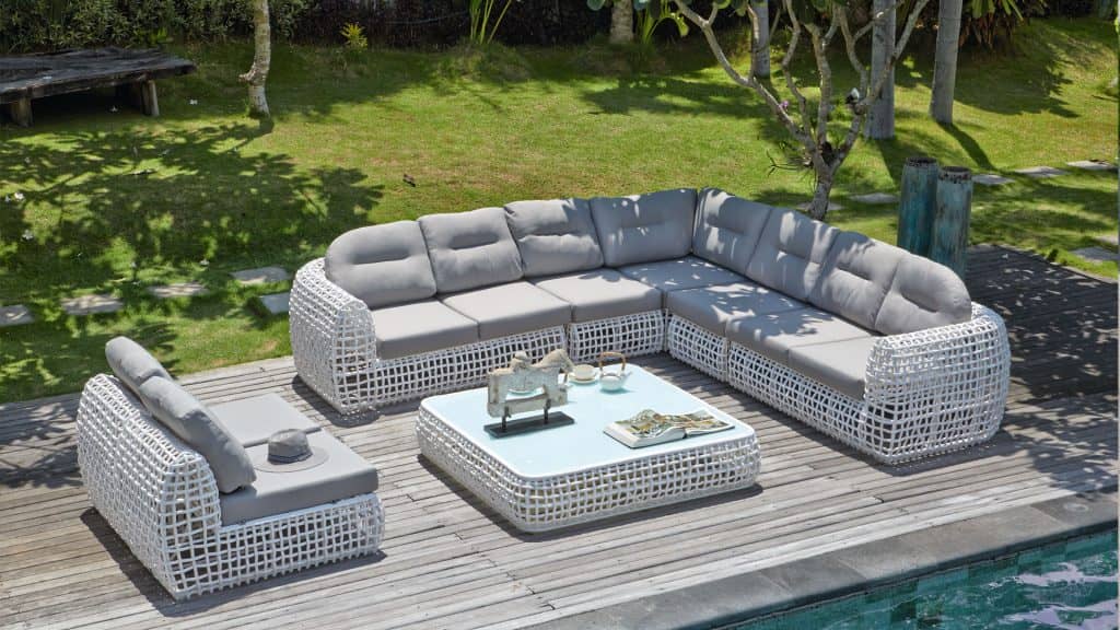Skyline Design Dynasty Modular Center with Sunbrella Cushion