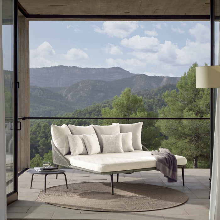 Skyline Design Rodona Daybed with Sunbrella Cushion
