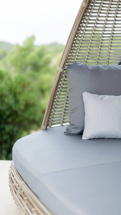 Skyline Design Shade Daybed with Sunbrella Cushions