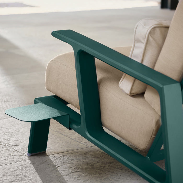 Woodard Elevation Side Table