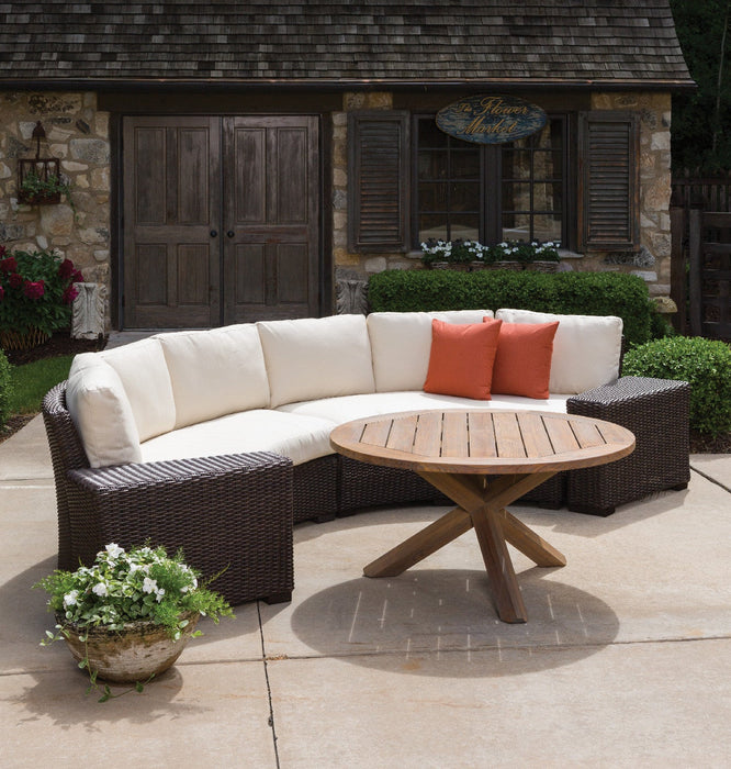 Lloyd Flanders Mesa 2-Piece Curved Sectional Set