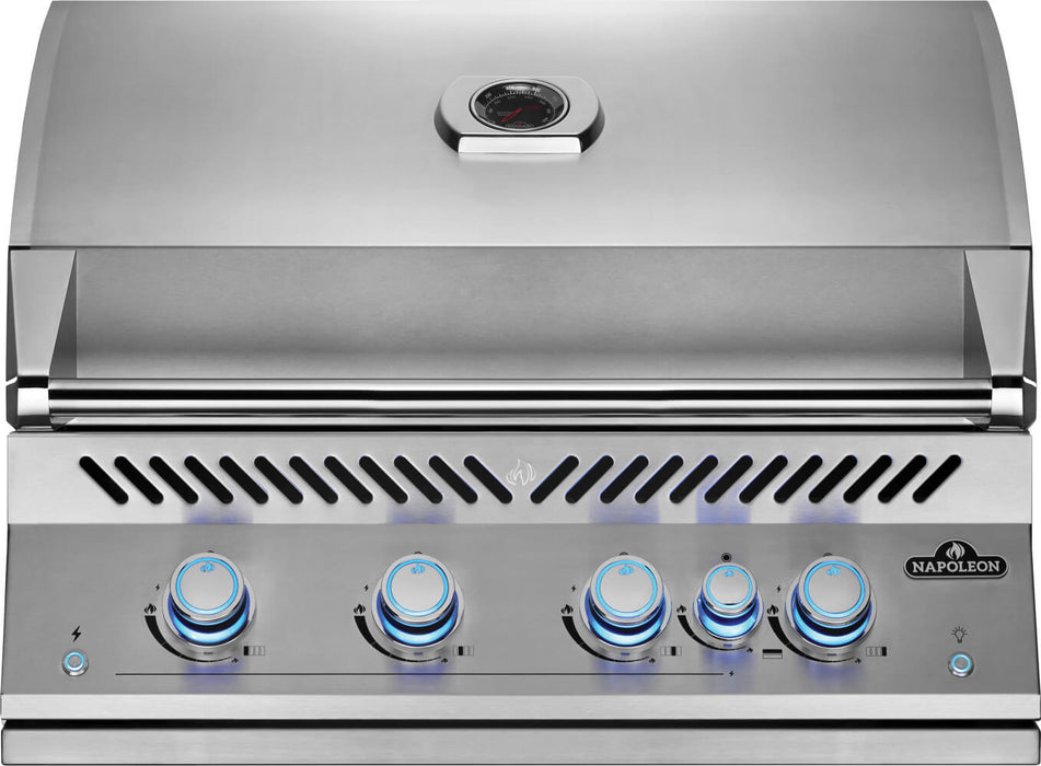 Built-In 700 Series 32 in stainless steel, front view
