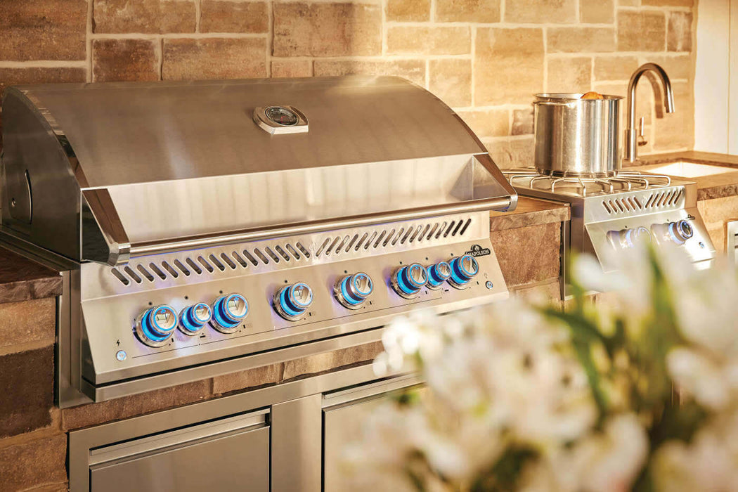 Built-In 700 Series 44 in a stone outdoor kitchen
