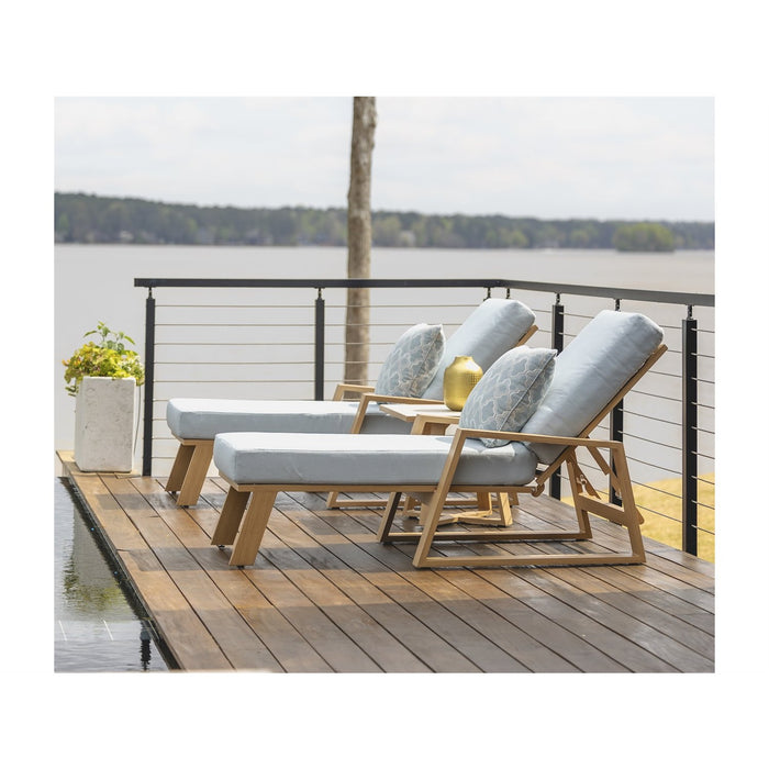 Lloyd Flanders Pursuit Pool Chaise in Toffee Cream Finish