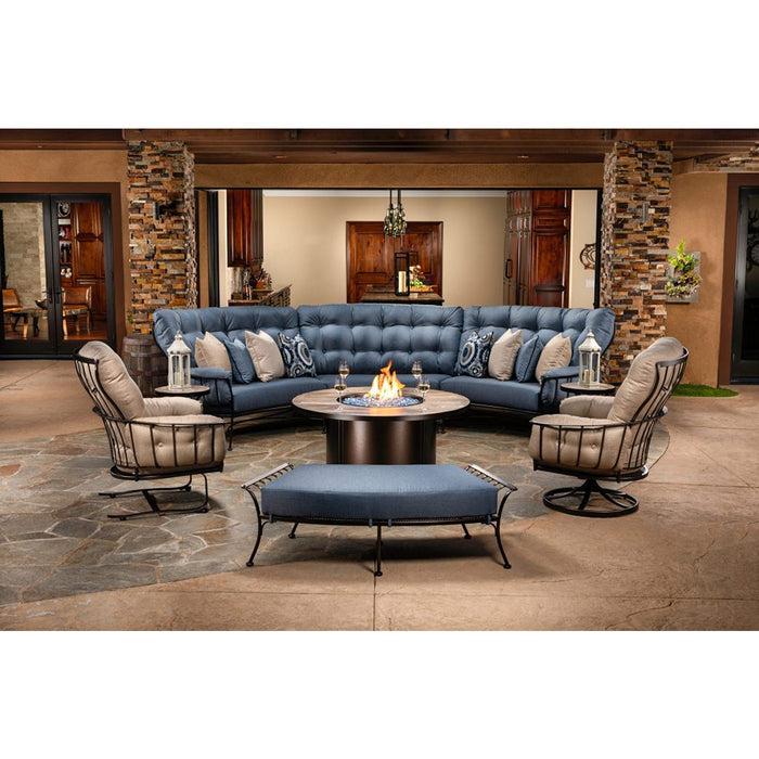 OW Lee Monterra Center Sectional