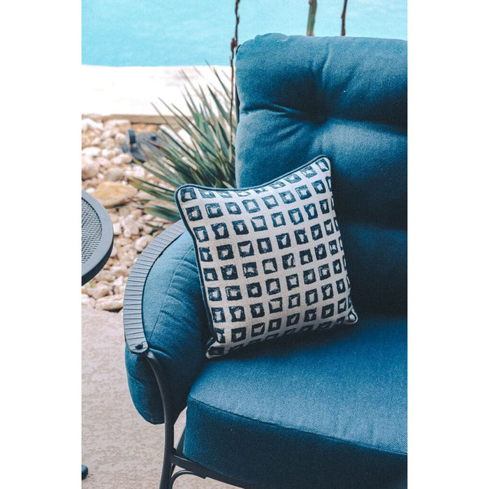 OW Lee Monterra Urban-Scale Swivel Rocker Lounge Chair