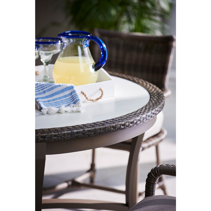 Lane Venture Oasis 48" Round Dining Table