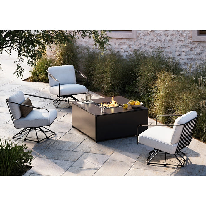 Woodard Reed Swivel Lounge Chair
