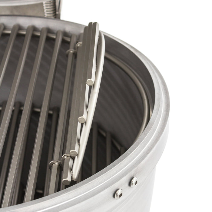 Blaze 20-inch cast aluminum kamado grill, cooking grate detail