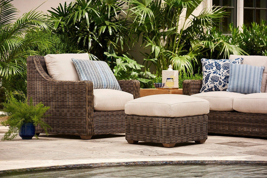 Ottomans & benches