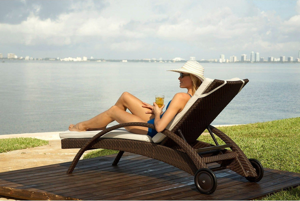 Atlantis Chaise Lounge