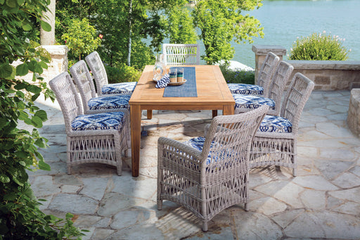 Lloyd Flanders Mackinac dining set on a patio