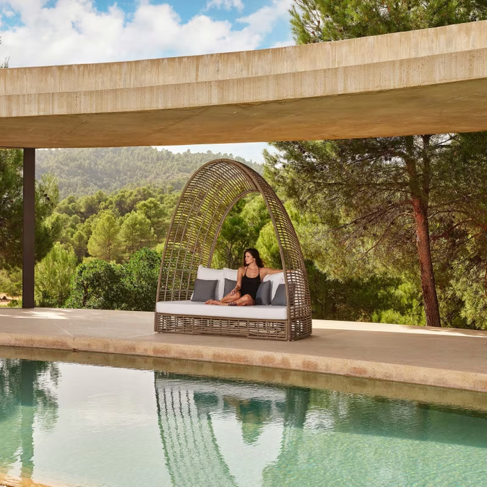 Skyline Design Ruby Daybed with Sunbrella Cushion