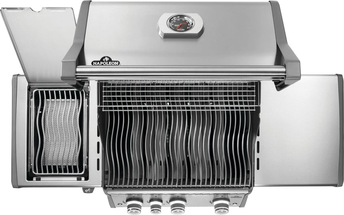 Rogue PRO 425 from above with the SIZZLE ZONE side burner open