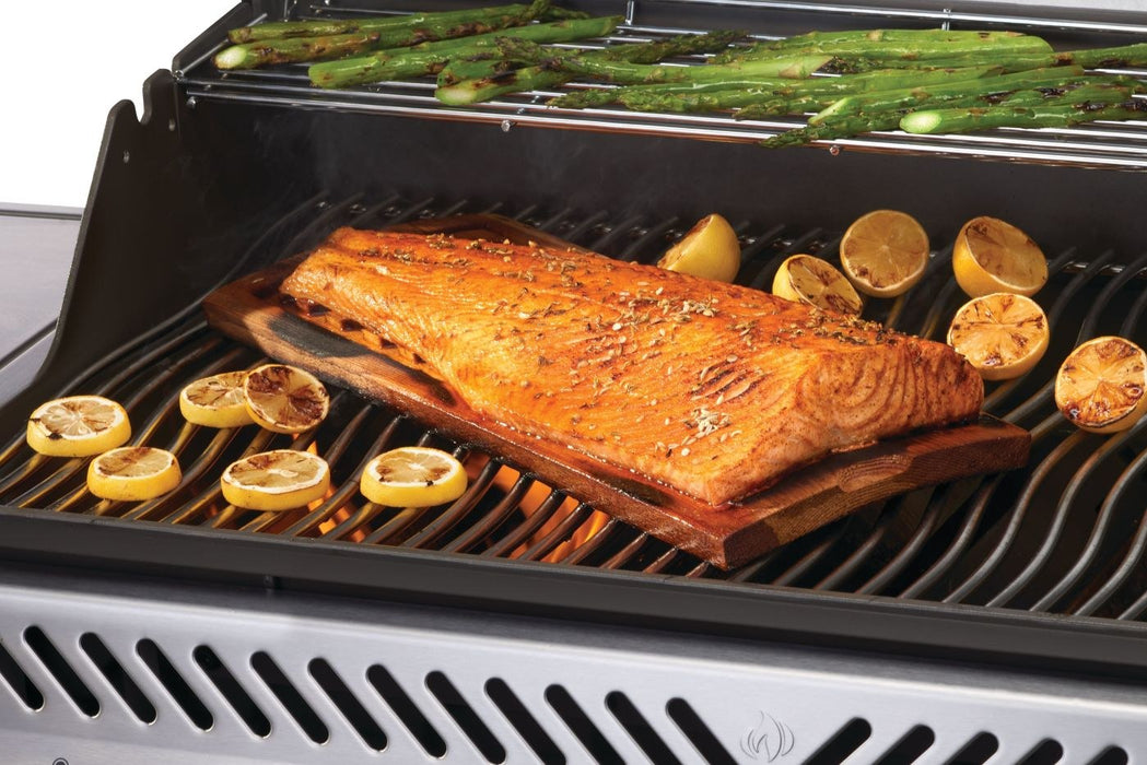 Salmon fillet and lemons on the Rogue PRO 625