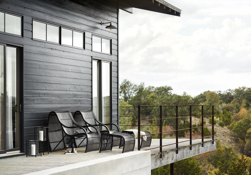 Woodard Loft outdoor furniture in a real setting