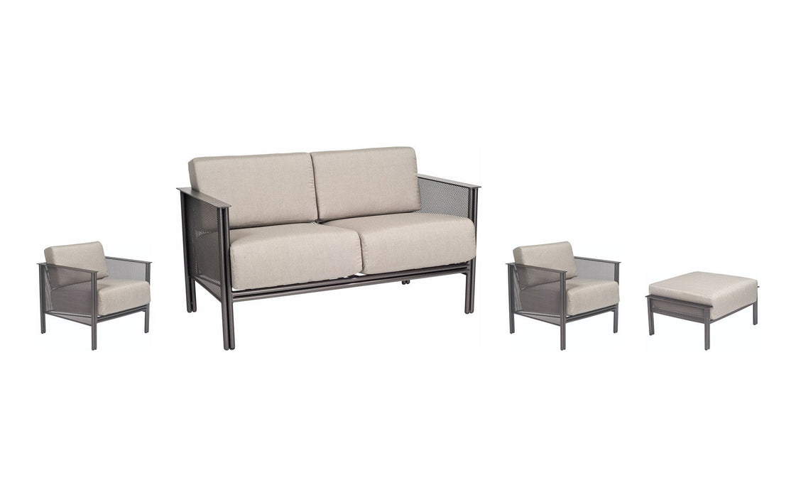 Woodard Jax 4-Piece Lounge Set: the 4 pieces included