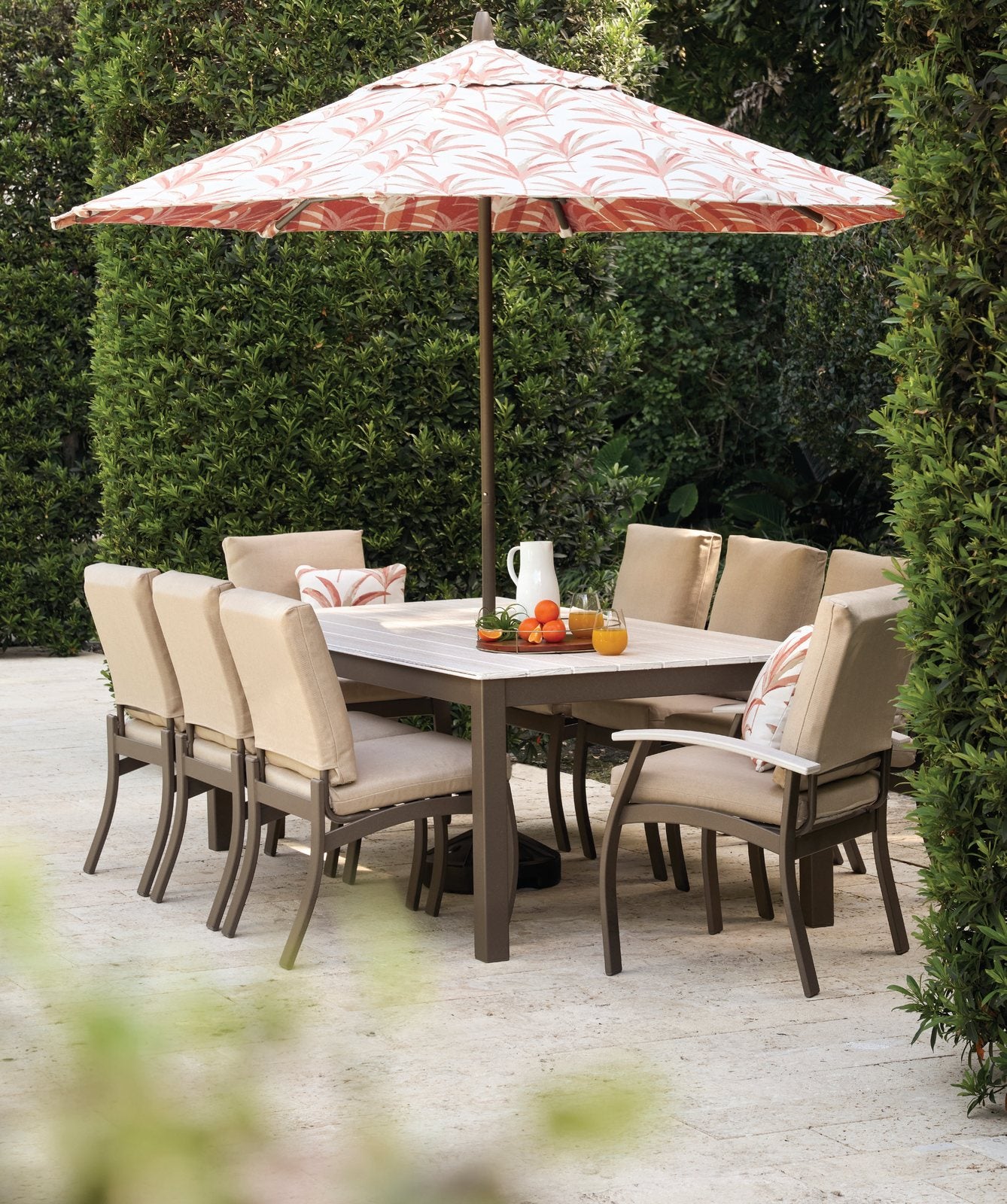 Belle Isle dining for eight